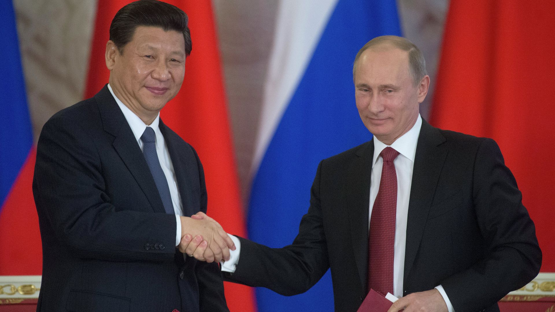 Президент России Владимир Путин и председатель КНР Си Цзиньпин Президент России Владимир Путин и председатель КНР Си Цзиньпин - РИА Новости, 1920, 04.09.2025