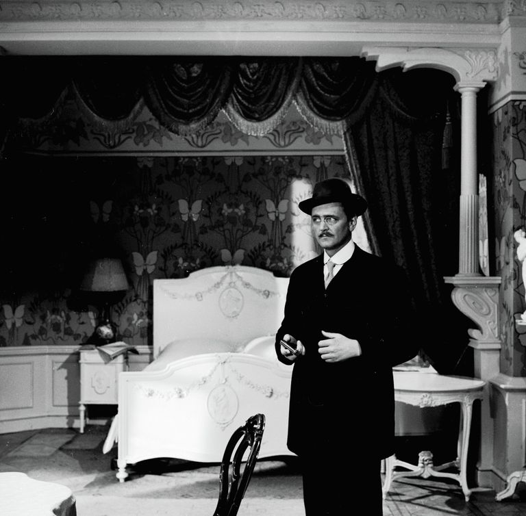 Актер Ю. Яковлев в фильме В. Чеботарева Крах Актер Ю. Яковлев в фильме В. Чеботарева Крах