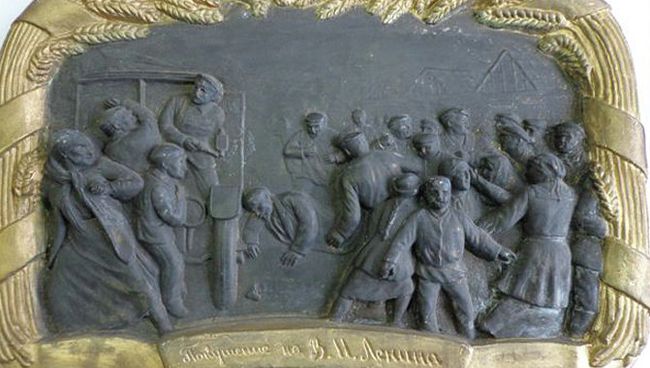 Новый экспонат в Ленинском мемориале Ульяновска