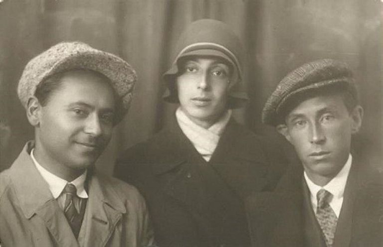 Эраст Гарин, Лев Свердлин и Хеся Локшина (1923 год) Эраст Гарин, Лев Свердлин и Хеся Локшина (1923 год)