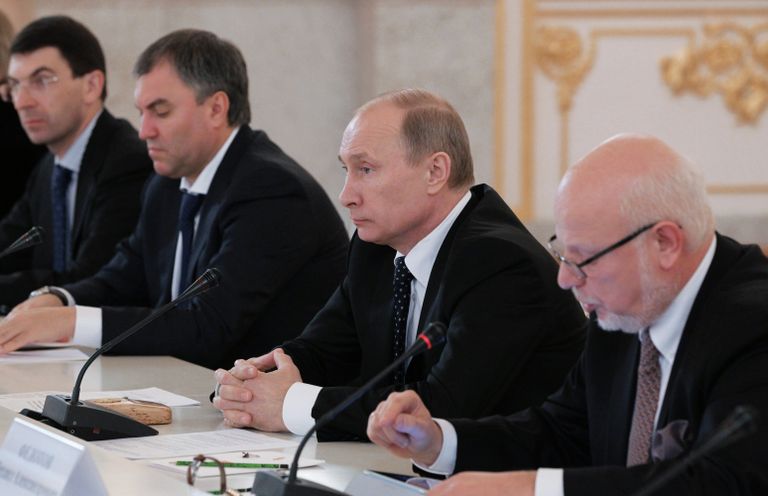 В.Путин проводит заседание Совета при президенте РФ В.Путин проводит заседание Совета при президенте РФ