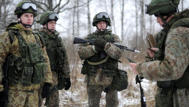 Новая боевая экипировка для военнослужащих сухопутных войск. Архивное фото Новая боевая экипировка для военнослужащих сухопутных войск. Архивное фото