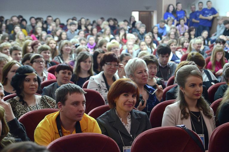 В Кирове прошел VII фестиваль СМИ «На семи холмах. Вятка-2012» под девизом «Новые медиа. Новые вызовы. Новые возможности» В Кирове прошел VII фестиваль СМИ «На семи холмах. Вятка-2012» под девизом «Новые медиа. Новые вызовы. Новые возможности»