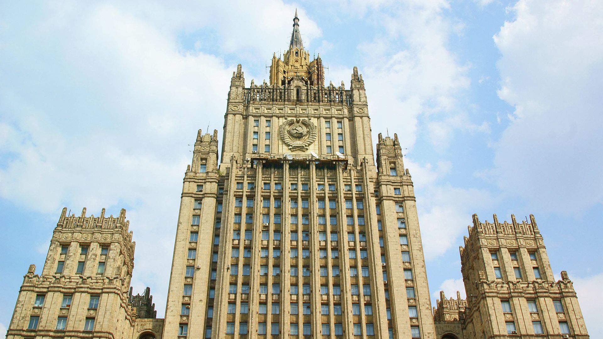 Здание Министерства иностранных дел РФ Здание Министерства иностранных дел РФ - РИА Новости, 1920, 16.04.2026