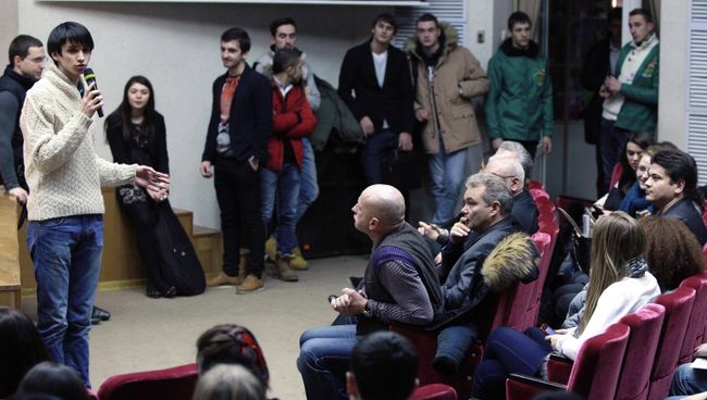 Студенты и преподаватели РГТЭУ возобновили забастовку Студенты и преподаватели РГТЭУ возобновили забастовку