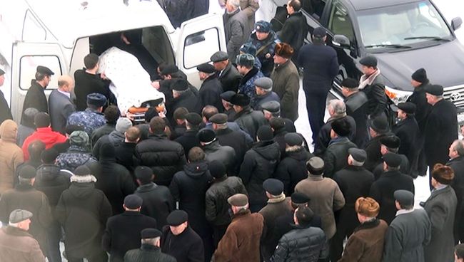 Ректор аграрного вуза застрелен в Нальчике. Кадры с места ЧП Ректор аграрного вуза застрелен в Нальчике. Кадры с места ЧП
