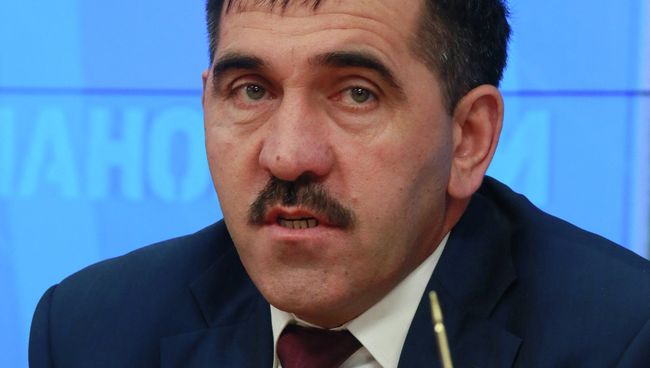 Глава Республики Ингушетия Юнус-Бек Евкуров Глава Республики Ингушетия Юнус-Бек Евкуров