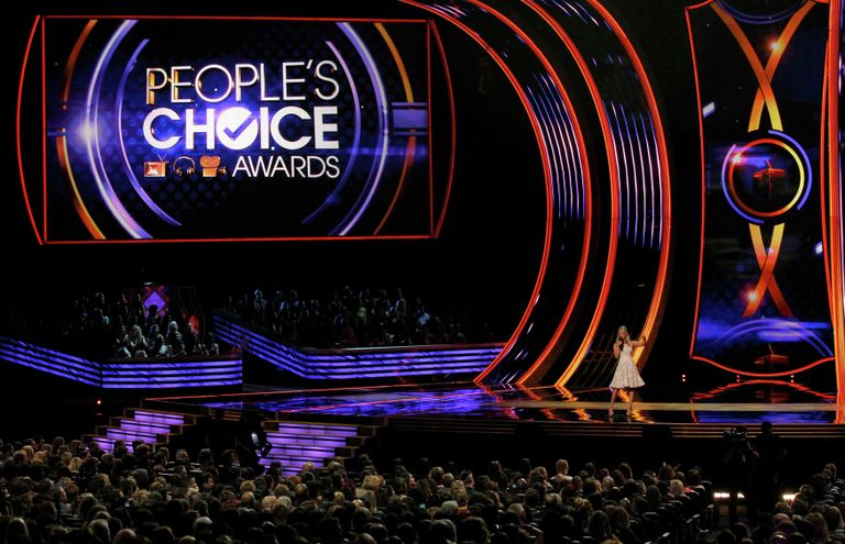 Награда года Народный выбор (People's Choice Awards) в США Награда года Народный выбор (People's Choice Awards) в США