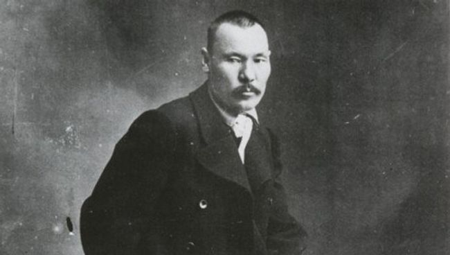Алтайский художник Григорий Чорос-Гуркин. Архивное фото Алтайский художник Григорий Чорос-Гуркин. Архивное фото