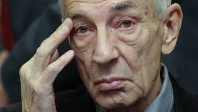 Адвокат Михаила Ходорковского Юрий Шмидт Адвокат Михаила Ходорковского Юрий Шмидт