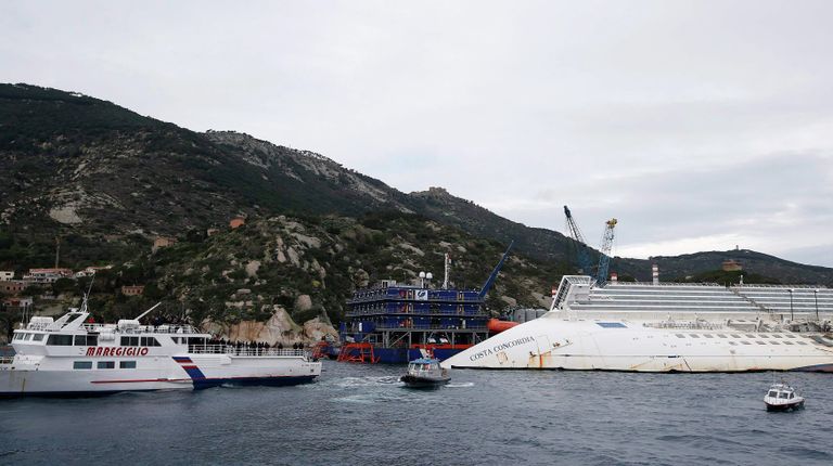 Памятная церемония в годовщину крушения Costa Concordia Памятная церемония в годовщину крушения Costa Concordia