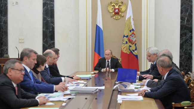 В.Путин провел в Кремле совещание по экономическим вопросам