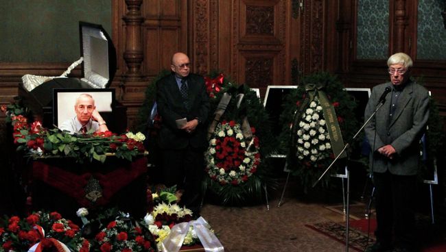 Прощание с адвокатом Юрием Шмидтом Прощание с адвокатом Юрием Шмидтом