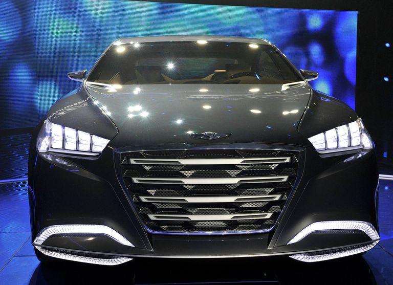 Автомобиль Hyundai HCD14 на автосалоне в Детройте, США Автомобиль Hyundai HCD14 на автосалоне в Детройте, США
