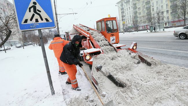 Уборка снега в Москве