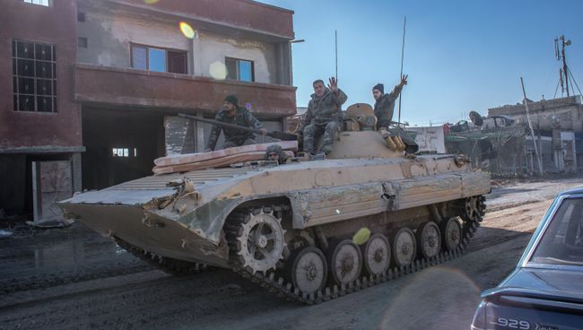 Военнослужащие сирийской армии в городе Дарайя, Сирия
