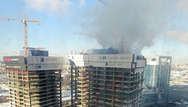 Пожар в строящейся башне комплекса Москва-Сити