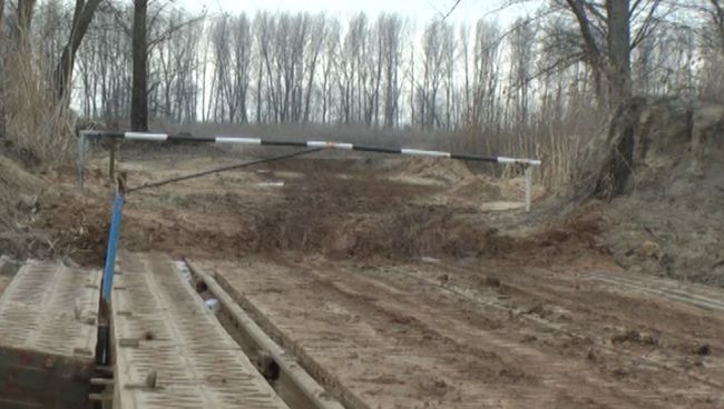 Дорога к базе отдыха Житное зятя экс-министра обороны Анатолия Сердюкова. Архив Дорога к базе отдыха Житное зятя экс-министра обороны Анатолия Сердюкова. Архив
