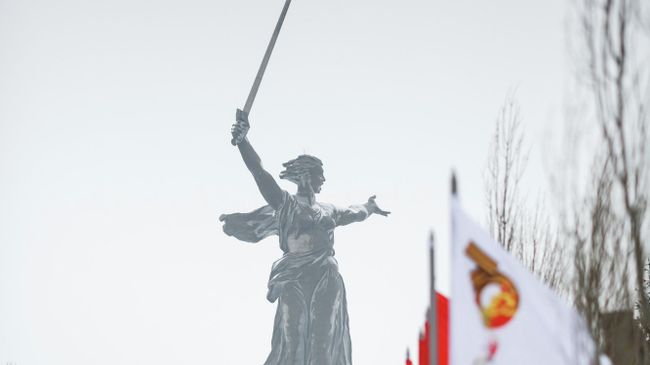 Родина Мать на Мамаевом кургане в Волгограде Родина Мать на Мамаевом кургане в Волгограде
