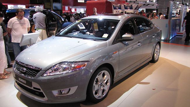 Автомобиль Ford Mondeo, архивное фото