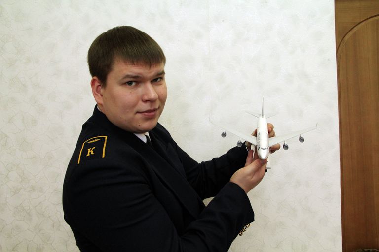 Курсант УВАУГА Саша Зуев