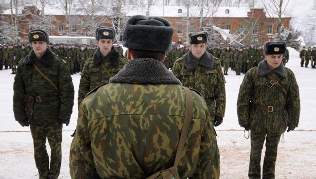 Воинская часть в поселке Новоселицы Новгородской области Воинская часть в поселке Новоселицы Новгородской области