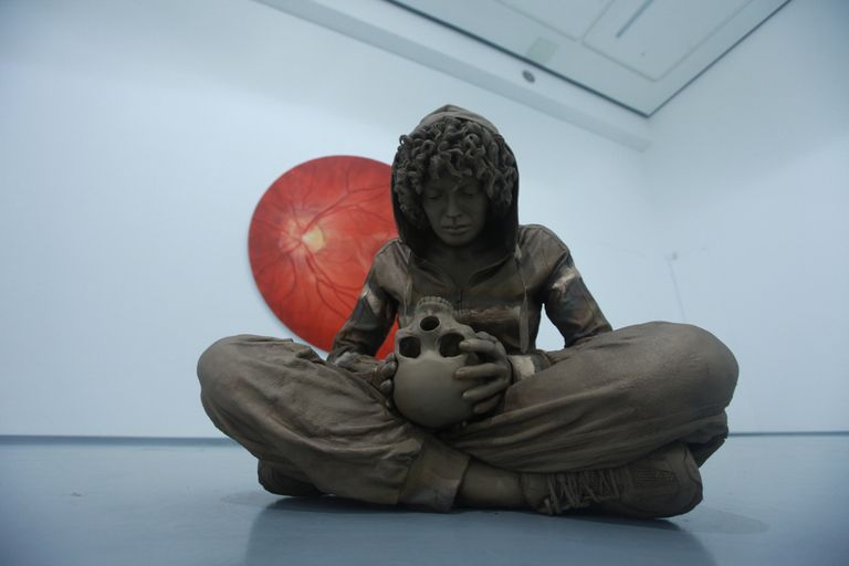 Марк Куинн. Жизнь вдыхает дыхание (Вдох), 2012 г. Шлифованная лакированная бронза   