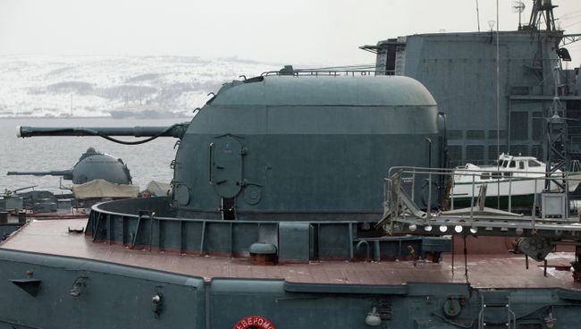 Одноствольная корабельная артиллерийская установка. Архивное фото