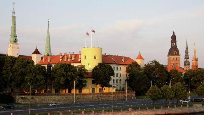 Вид на Президентский замок в Риге. Архивное фото