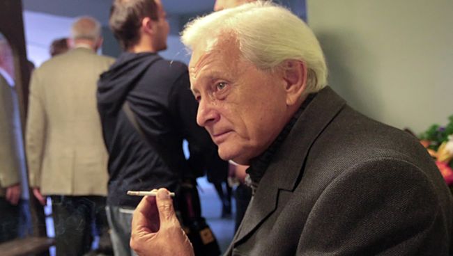 Актер Виктор Сергачев