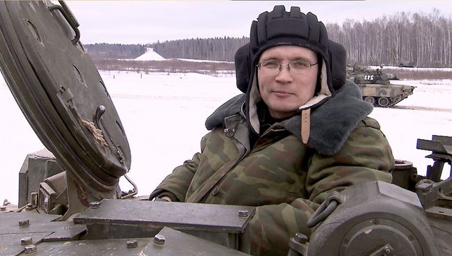 Из журналиста в танкисты, или Как освоить управление Т-80 за один день