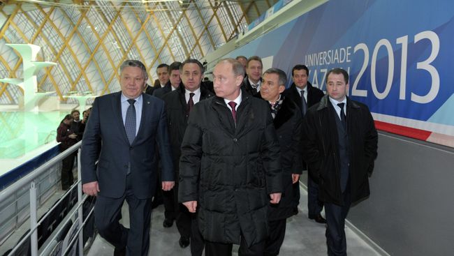 Президент РФ Владимир Путин во время рабочей поездки в Казань Президент РФ Владимир Путин во время рабочей поездки в Казань
