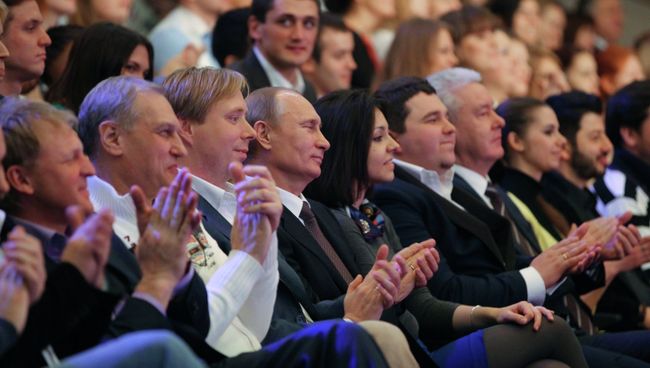 Президент В.Путин на открытии штаб-квартиры Планеты КВН Президент В.Путин на открытии штаб-квартиры Планеты КВН