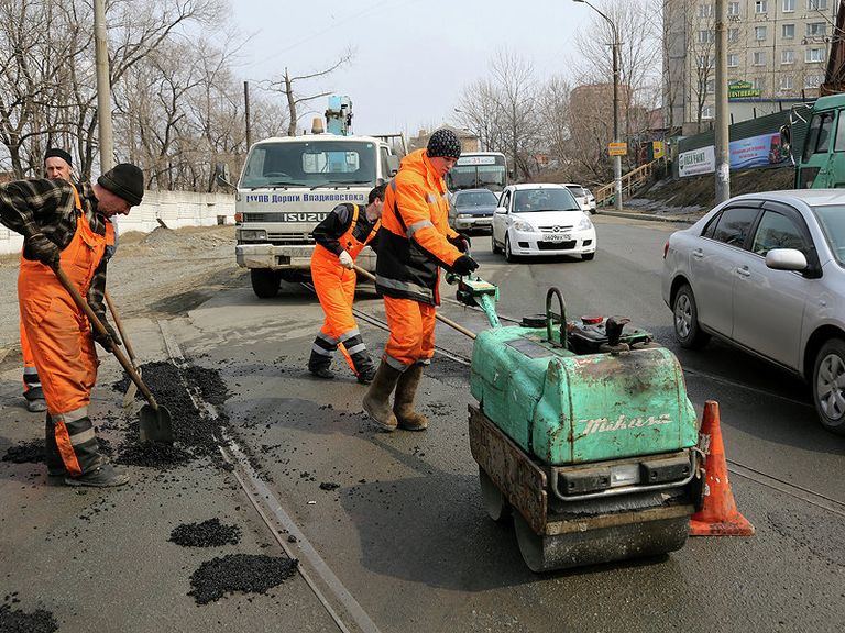 Ямочный ремонт дорог во Владивостоке