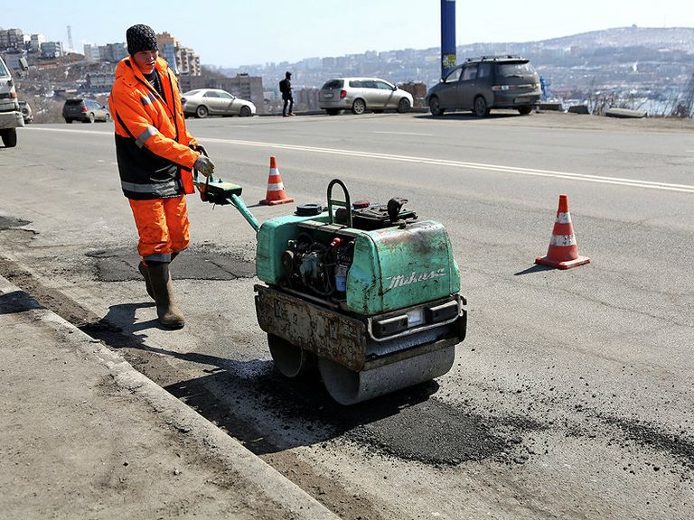 Ямочный ремонт дорог во Владивостоке