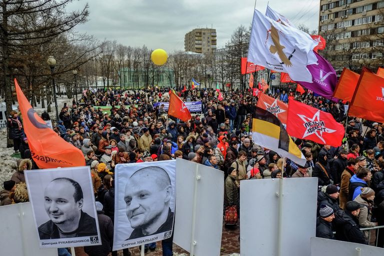 Митинг оппозиции в поддержку заключенных по Болотному делу Митинг оппозиции в поддержку заключенных по Болотному делу
