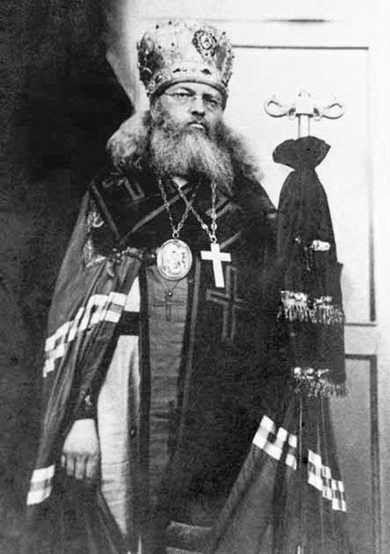 Архиепископ Лука (в миру – Валентин Феликсович Войно-Ясенецкий)