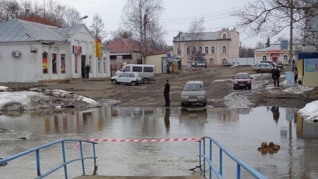 Эвакуация жителей объявлена в городе Нерехта Костромской области Эвакуация жителей объявлена в городе Нерехта Костромской области