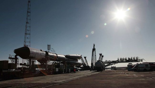 Вывоз РКН Союз-У с ТГК Прогресс М-19М на стартовый комплекс. Архивное фото Вывоз РКН Союз-У с ТГК Прогресс М-19М на стартовый комплекс. Архивное фото