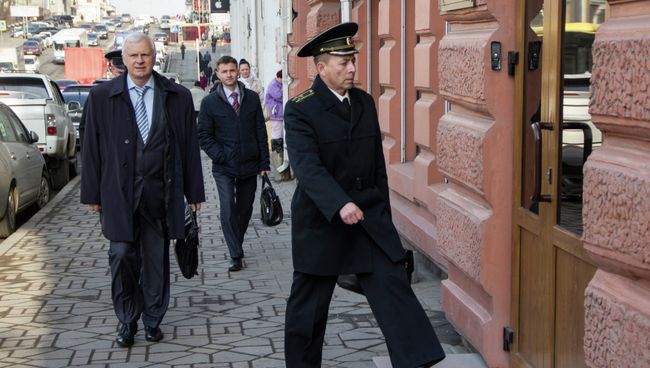 Адвокат Сергей Бондарь и капитан первого ранга Дмитрий Лаврентьев