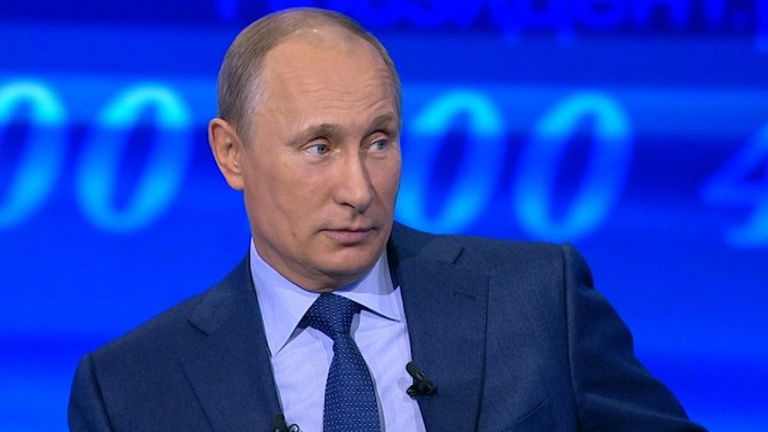 Путин не хочет вмешиваться в решение вопроса о зимнем времени Путин не хочет вмешиваться в решение вопроса о зимнем времени