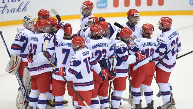 Хоккеисты юниорской сборной России. Архивное фото Хоккеисты юниорской сборной России. Архивное фото