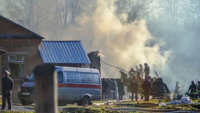 Кадры с места пожара в подмосковной психбольнице Кадры с места пожара в подмосковной психбольнице