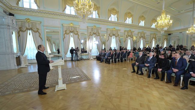 Пяти россиянам присвоены звания Героя Труда Пяти россиянам присвоены звания Героя Труда