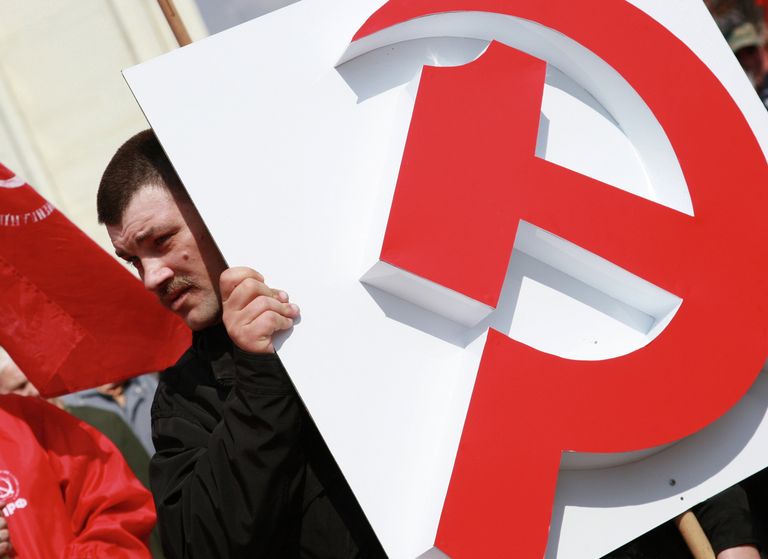 Первомайская демонстрация в Саранске Первомайская демонстрация в Саранске