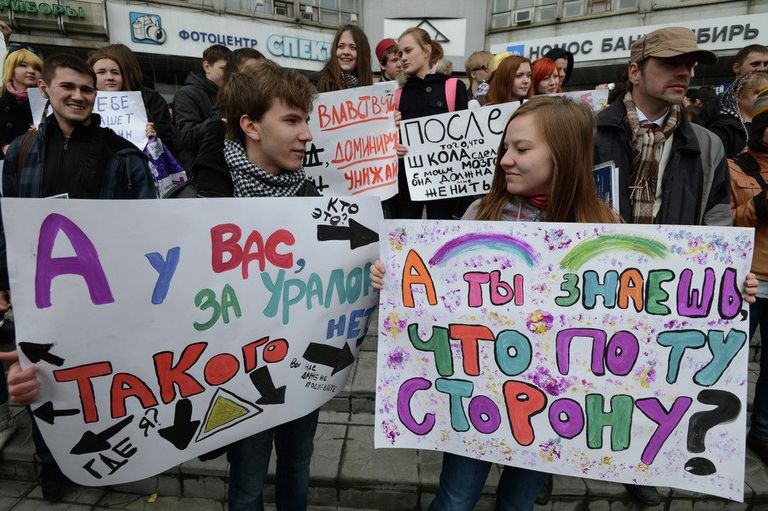 Новосибирская Монстрация шагнула Вперед в темное прошлое Новосибирская Монстрация шагнула Вперед в темное прошлое