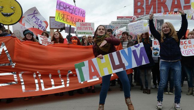 Новосибирская Монстрация шагнула Вперед в темное прошлое Новосибирская Монстрация шагнула Вперед в темное прошлое