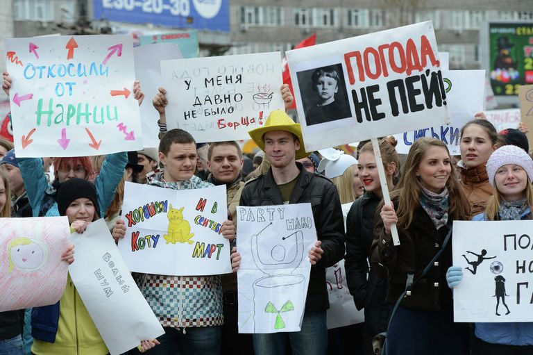 Новосибирская Монстрация шагнула Вперед в темное прошлое Новосибирская Монстрация шагнула Вперед в темное прошлое
