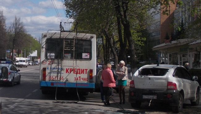 ДТП с троллейбусом. Архивное фото ДТП с троллейбусом. Архивное фото