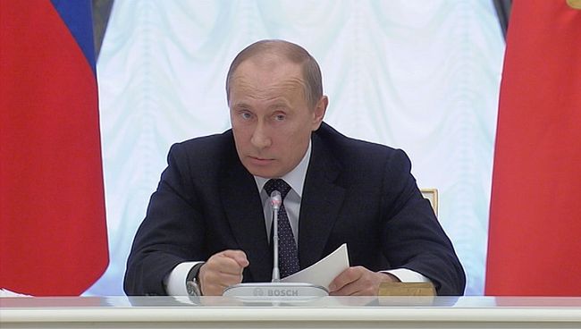 Путин призвал Кабмин вкалывать и не вводить в блуд при исполнении указов